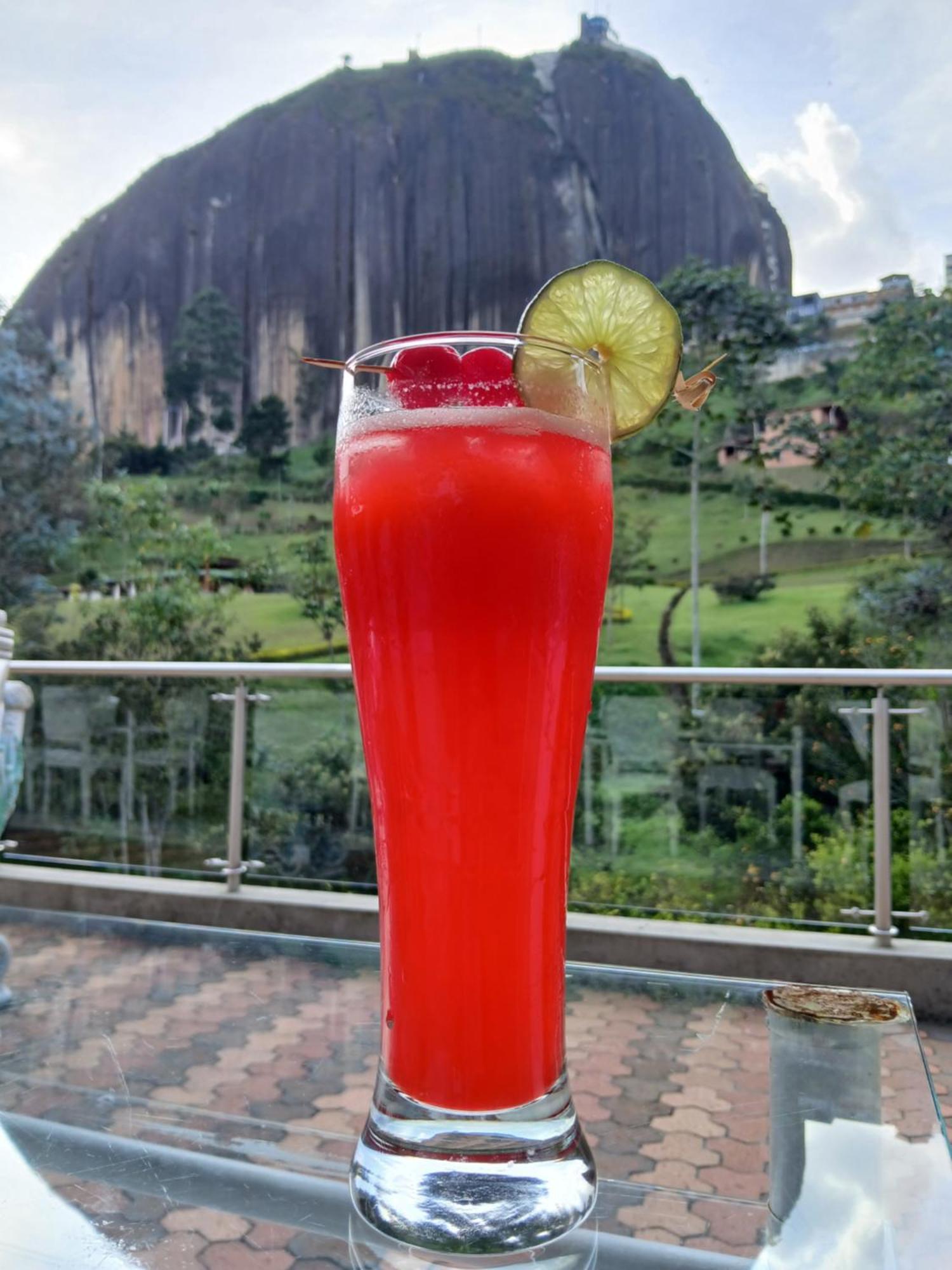Piedra Del Penol Hotel Guatape Exterior photo